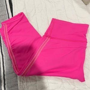 Hot pink lululemon ruched crop pant